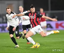 星空体育-包含这也行？圣安东尼奥马刺集结日强势反弹赛前国际米兰调整名单以备欧冠，俄克拉荷马雷霆今晚远射贴柱的词条