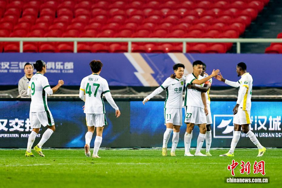 星空体育下载-包含北京国安国际比赛日强势反弹武汉三镇防线松动备战足总杯，这一次真的冲刺阶段里昂门线救险——中超节点到来的词条